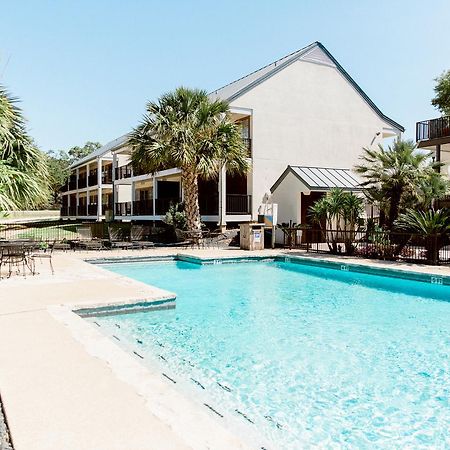 Hillside Boutique Hotel Castroville Bagian luar foto