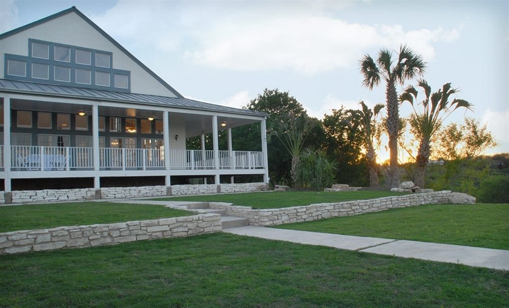 Hillside Boutique Hotel Castroville Bagian luar foto