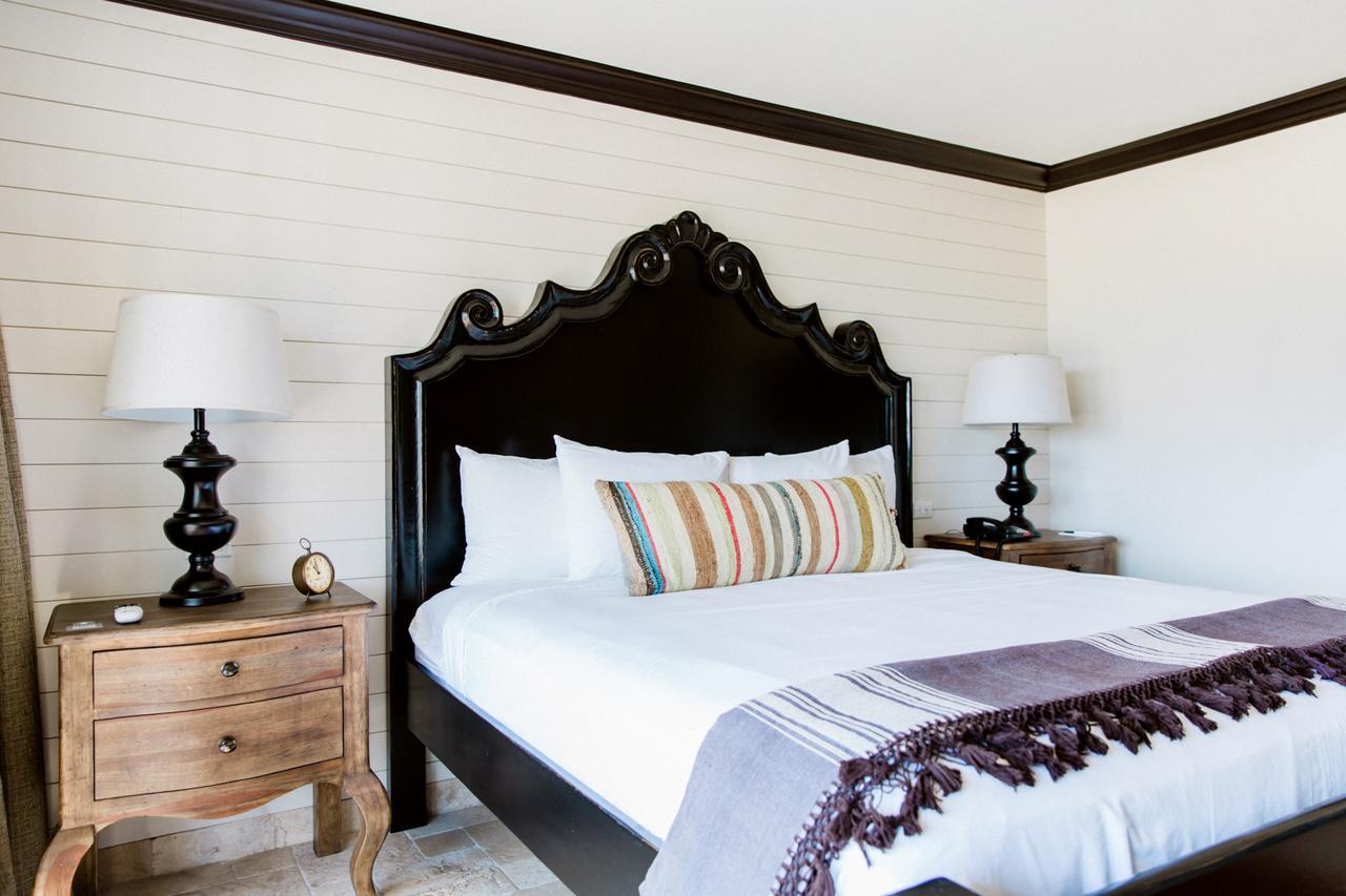 Hillside Boutique Hotel Castroville Bagian luar foto