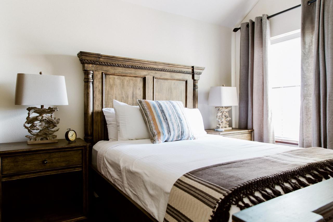 Hillside Boutique Hotel Castroville Bagian luar foto