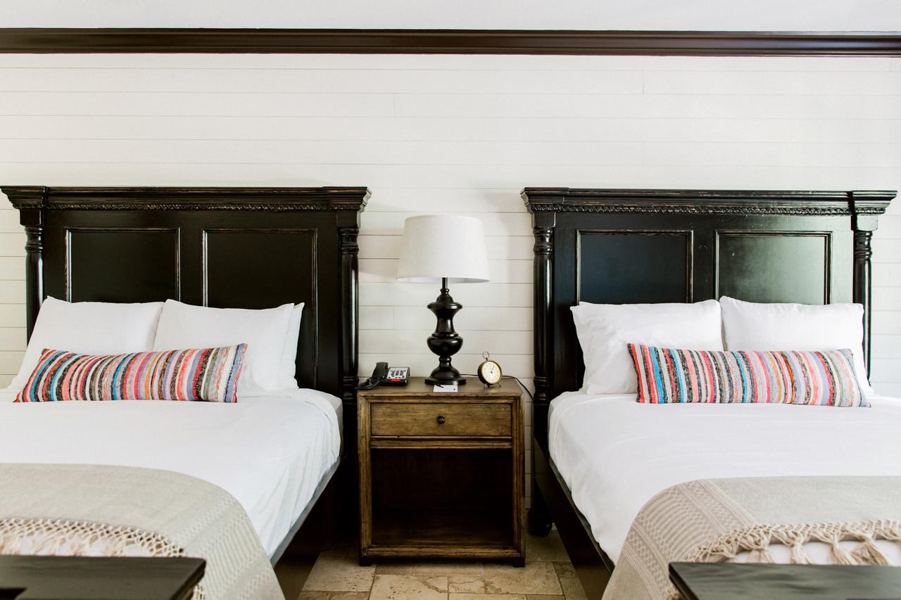 Hillside Boutique Hotel Castroville Bagian luar foto