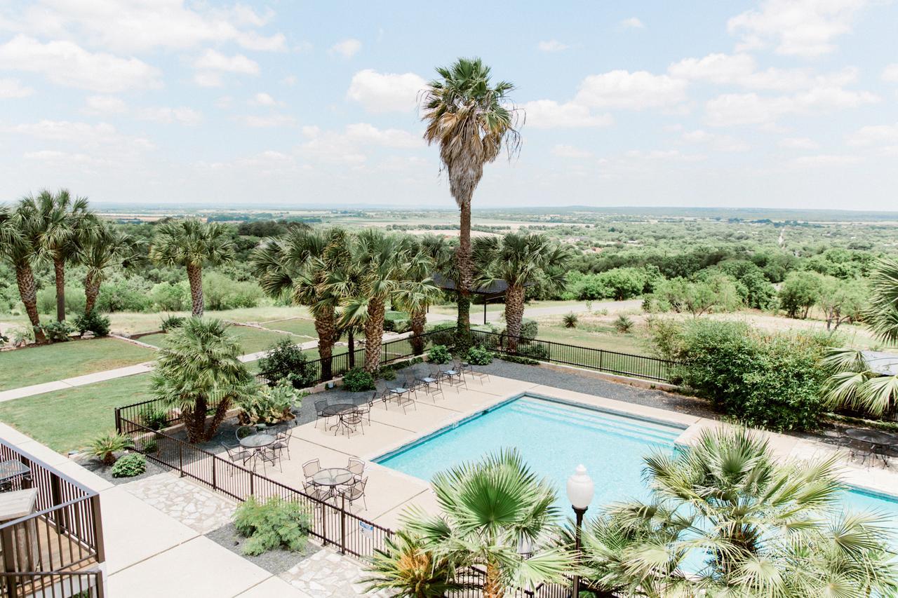 Hillside Boutique Hotel Castroville Bagian luar foto